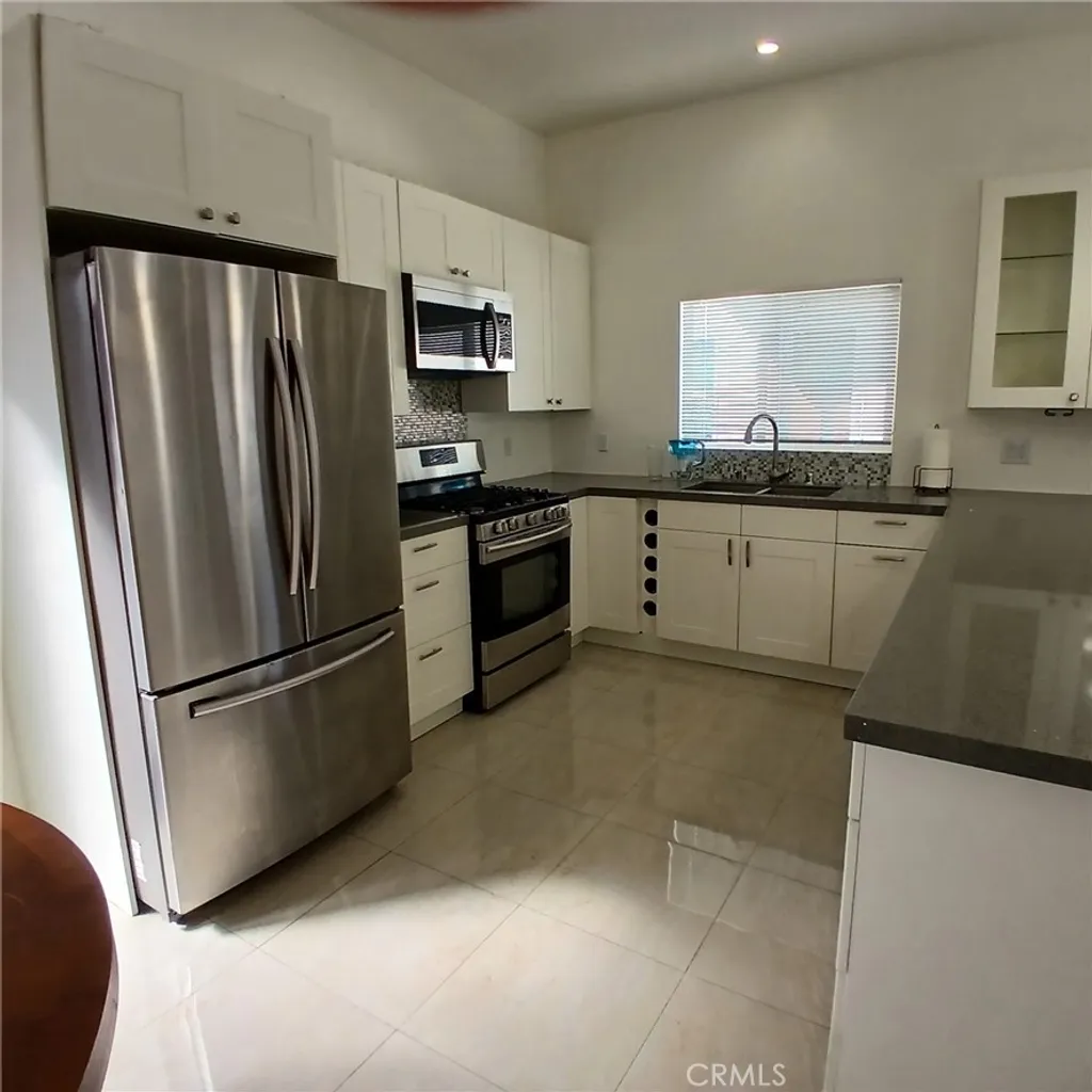 Additional image 11 of 16043 San Fernando Mission Boulevard, Granada Hills, CA 91344