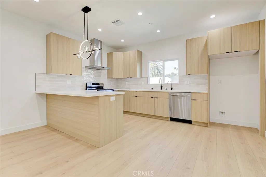 Additional image 33 of 2242 N Keystone, Burbank, CA 91504