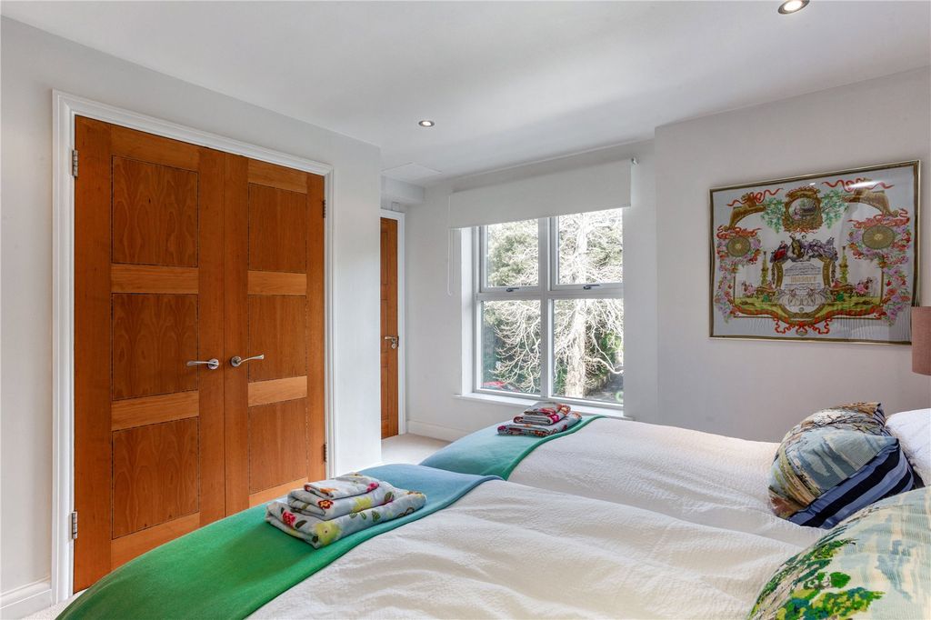 Additional image 18 of 3 bed flat for saleWestminster Road, Poole, Dorset BH13