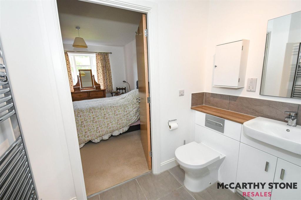 Additional image 10 of 2 bed flat for saleGibson Court, Tattershall Road, Woodhall Spa LN10