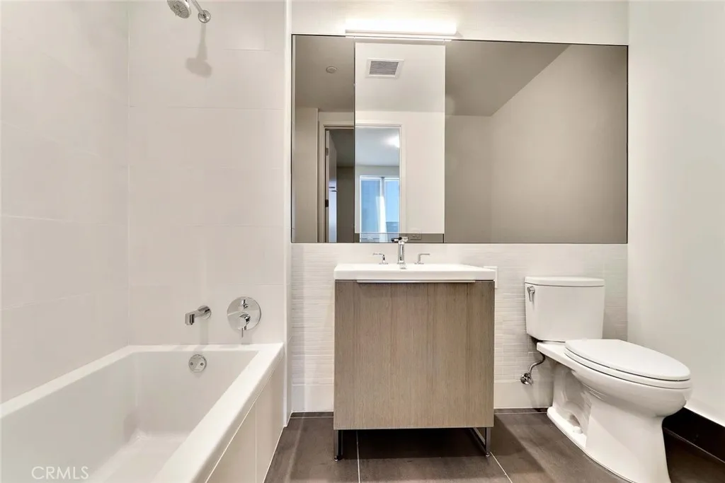 Additional image 7 of 889 S Francisco St Unit 2101, Los Angeles, CA 90017