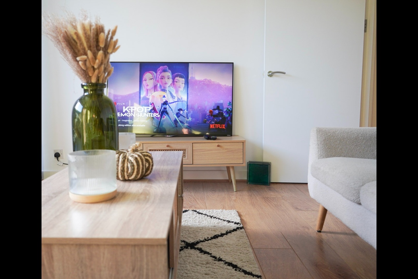 Additional image 4 of 3 Bed Flat, Oakshott Court, NW1, N1 7GU