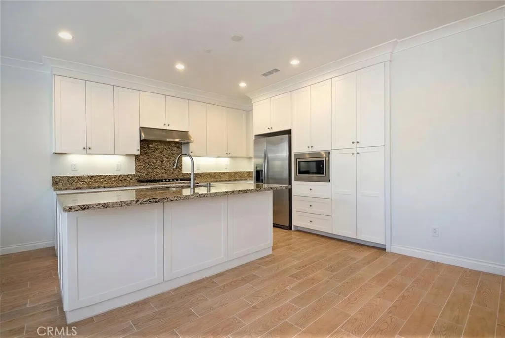 Additional image 32 of 83 Wildvine, Irvine, CA 92620