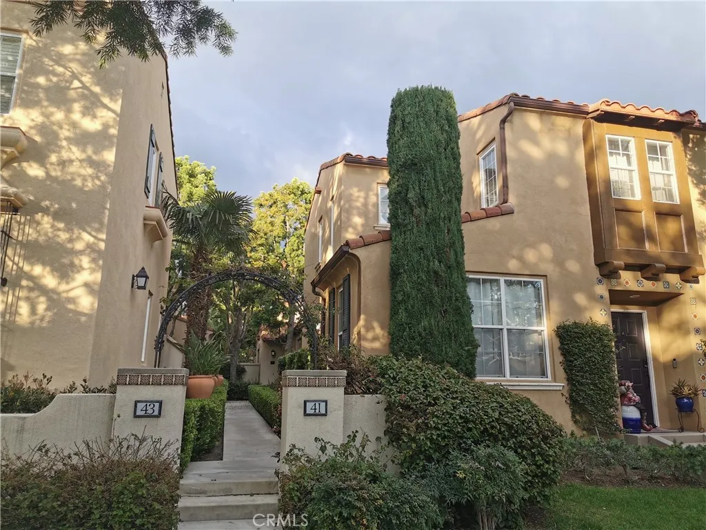 Additional image 23 of 41 Modesto, Irvine, CA 92602