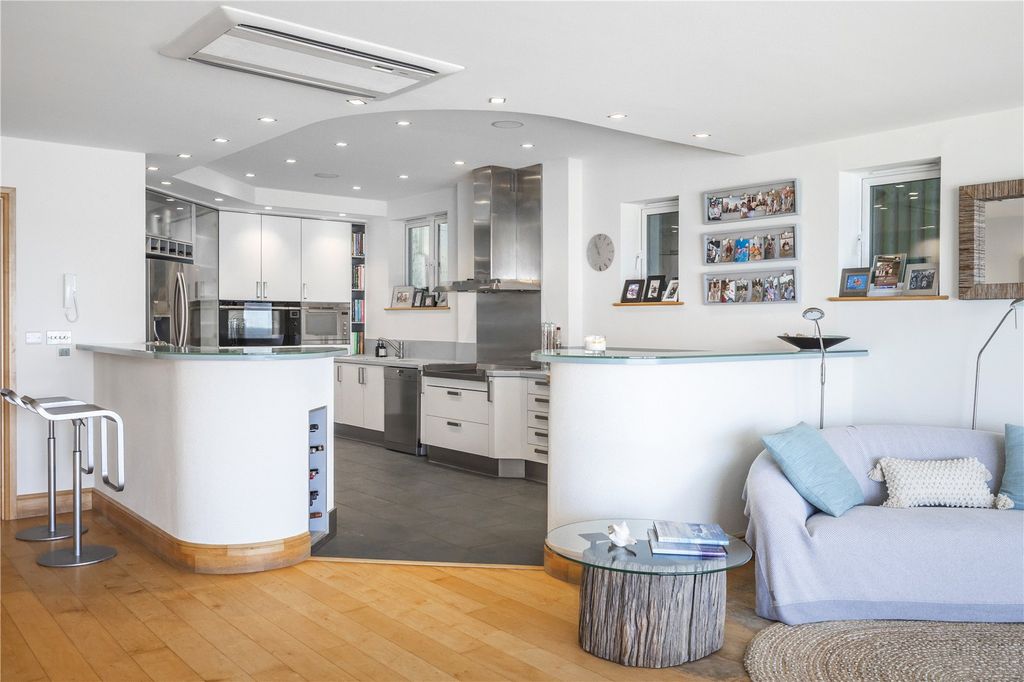 Additional image 10 of 5 bed detached house for saleElms Avenue, Poole, Dorset BH14