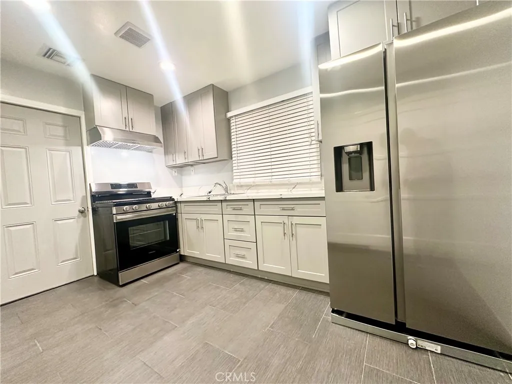 Additional image 2 of 15746 Magnolia Boulevard, Encino, CA 91436