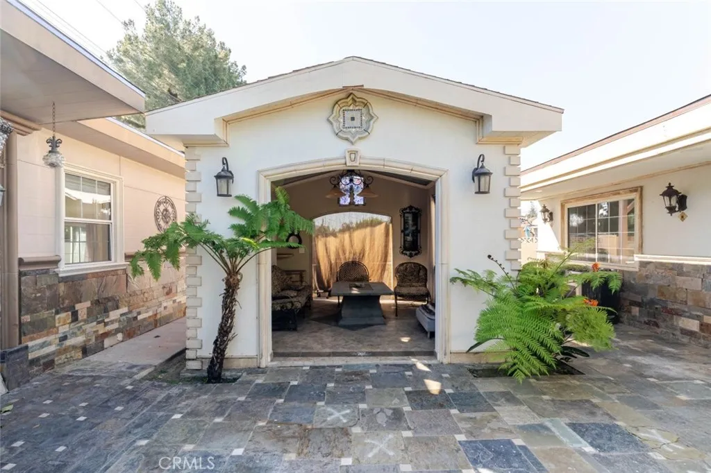 Additional image 65 of 2138 N Frederic Street, Burbank, CA 91504