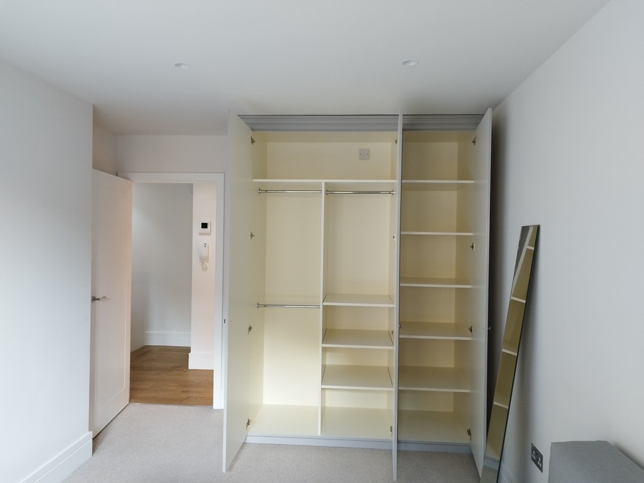 Additional image 11 of 1 Bed Flat, Koops Mill Mews, SE1, N1 7GU