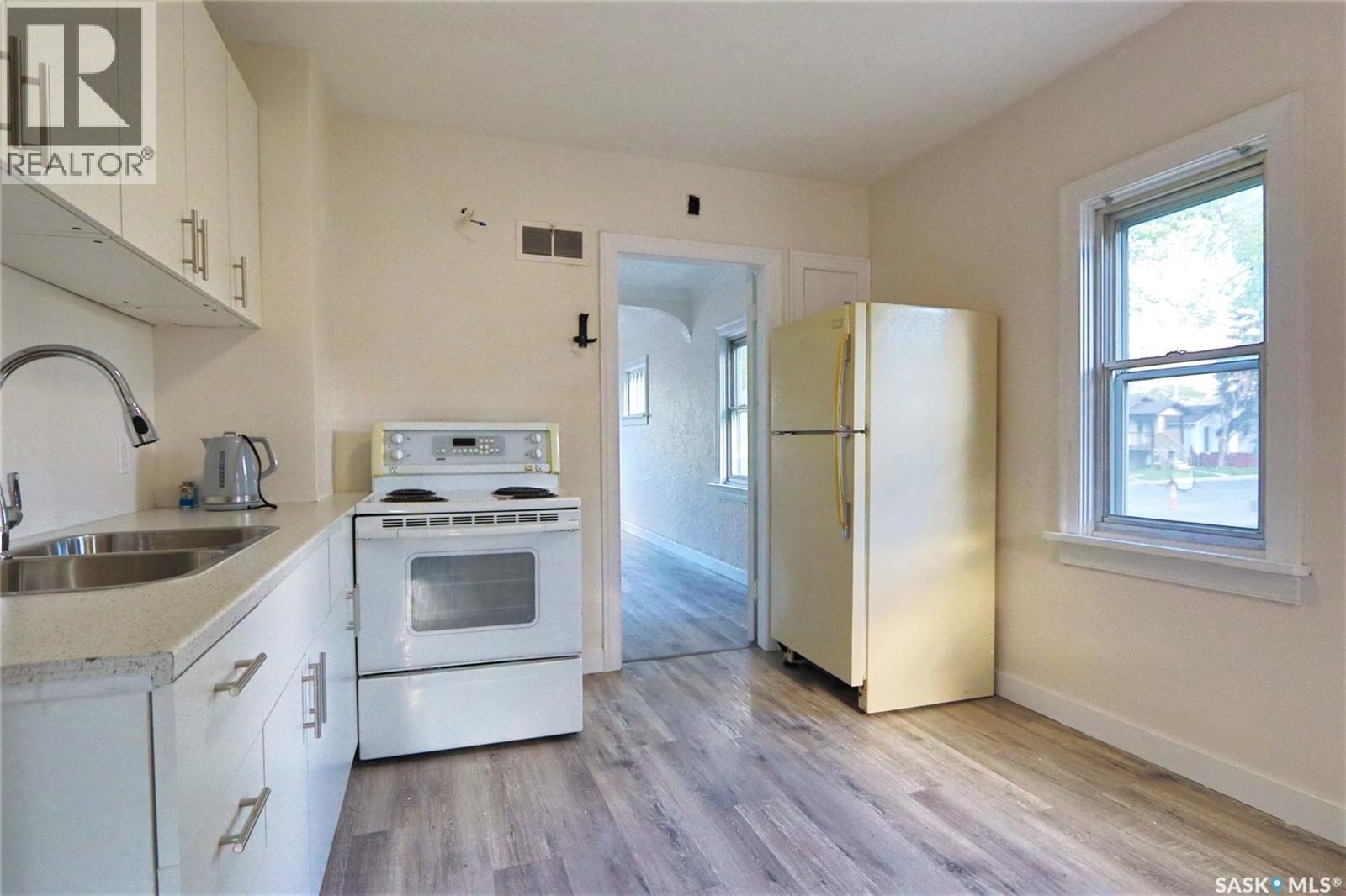 Additional image 4 of A&B-1824 Winnipeg Street, Regina, SK, S4P1G2