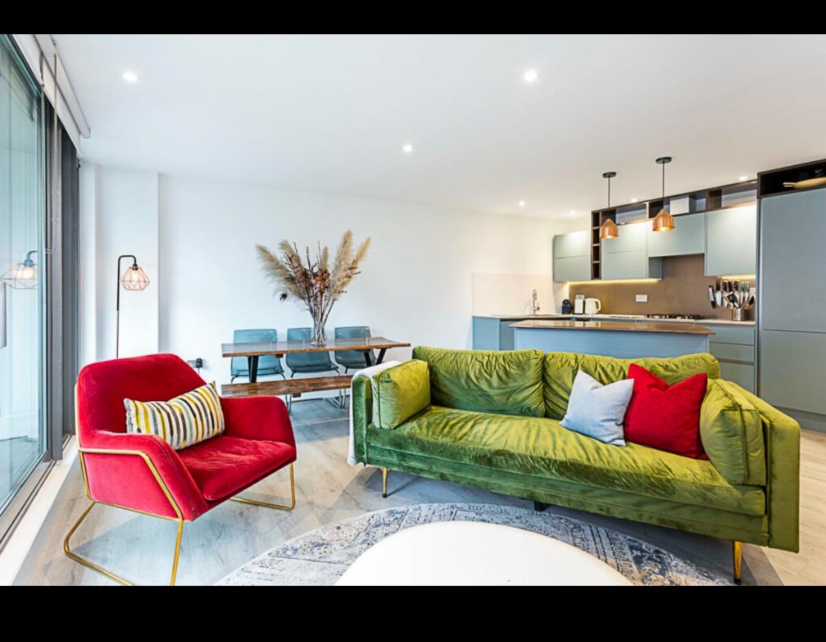 2 Bed Flat, Tanner Street, SE1, N1 7GU