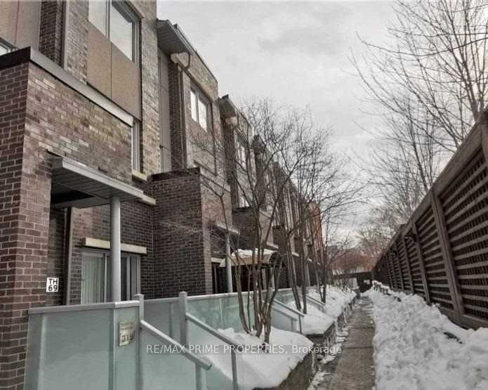 Additional image 2 of Th69-315 Village Green Square, Toronto, ON, M1S 0L2