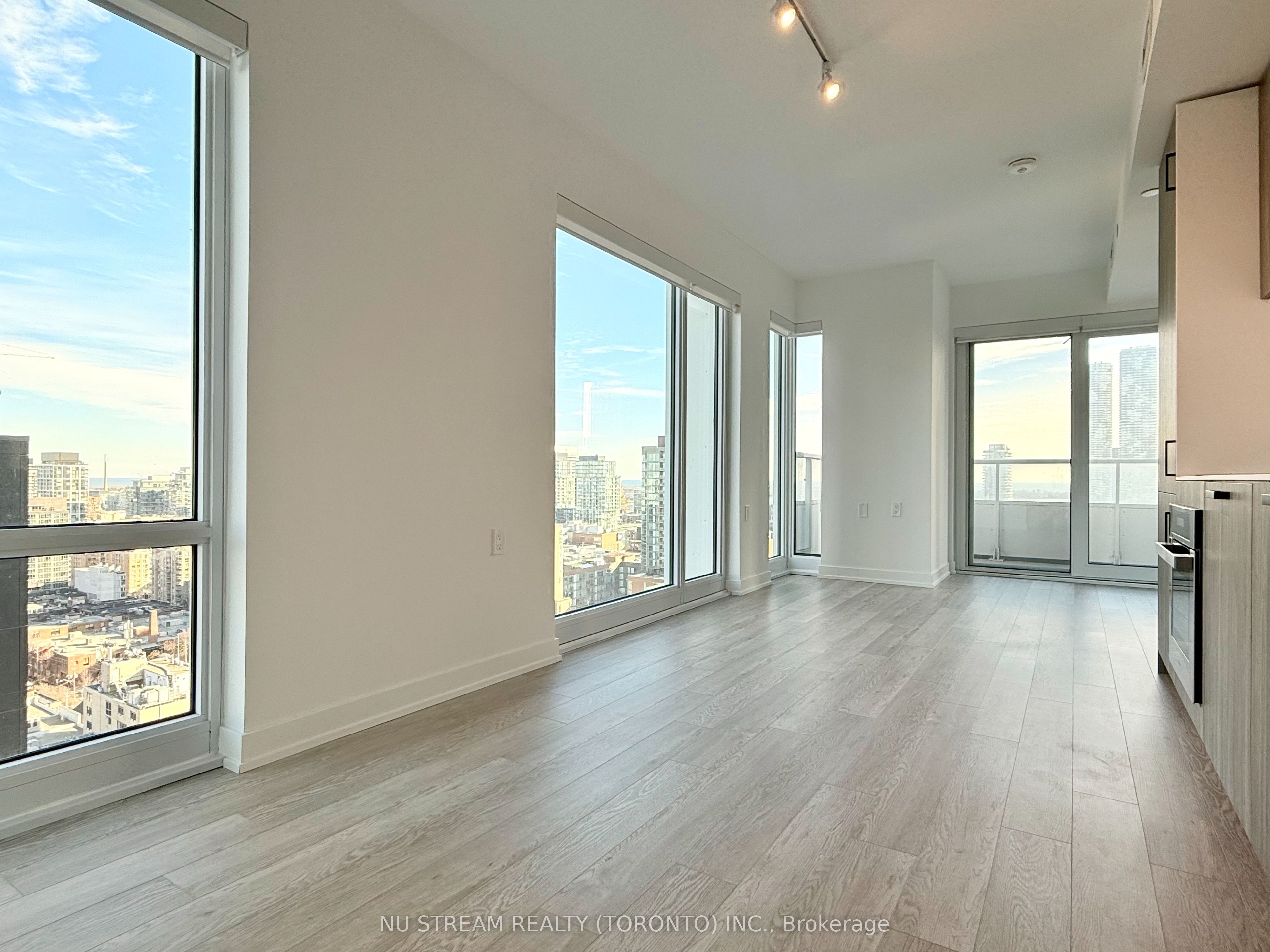 Additional image 4 of 2203-88 Queen Street E, Toronto, ON, M5C 0B6