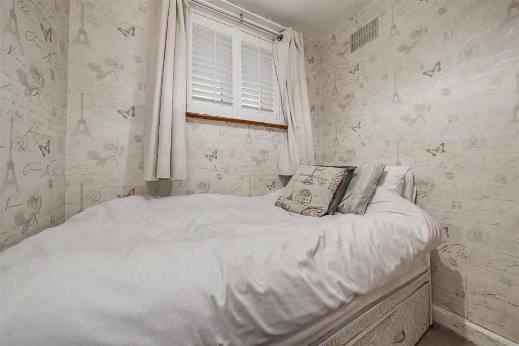 Additional image 14 of Radlett Road, Frogmore, St. Albans