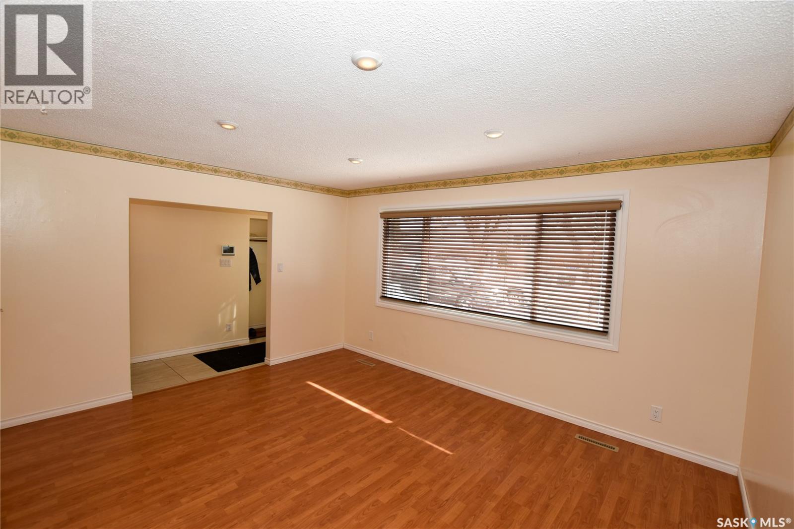 Additional image 5 of 25 Mclellan Avenue, Saskatoon, SK, S7H3K7