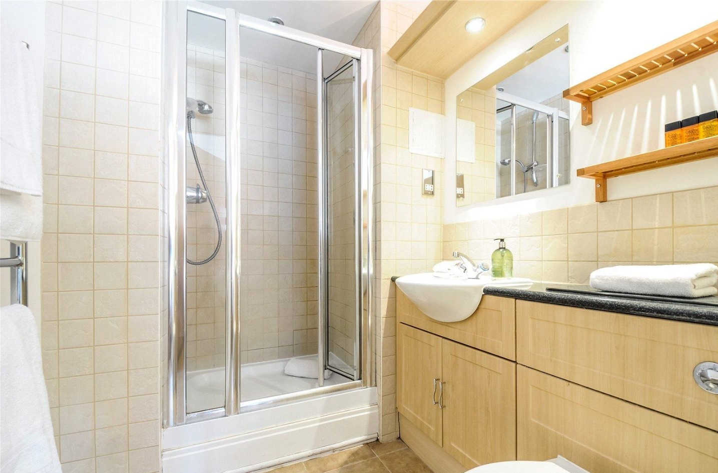 3 Bed Flat, Tounson Court, SW1P, N1 7GU