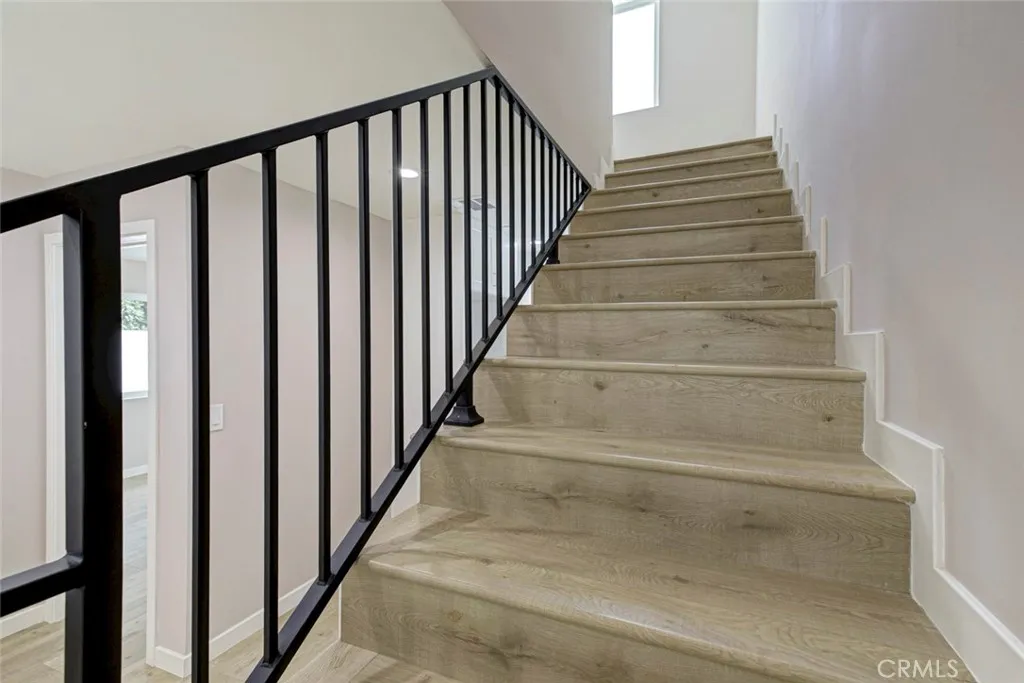 Additional image 14 of 15557 Wyandotte Street, Van Nuys, CA 91406