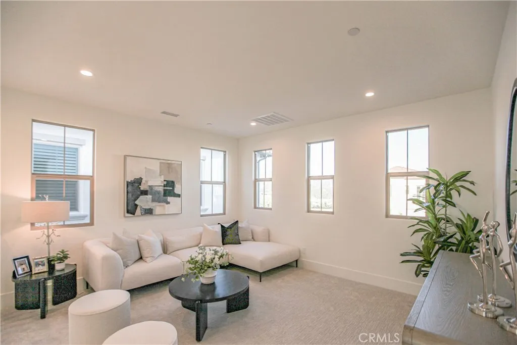 Additional image 40 of 137 Oakstone, Irvine, CA 92618