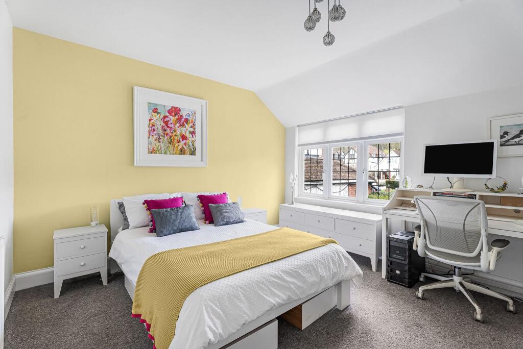 Additional image 23 of Georges Wood Road, Brookmans Park, AL9