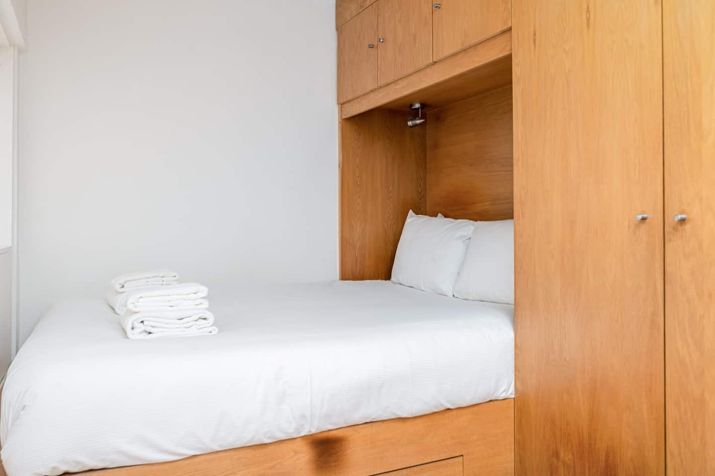 Additional image 2 of Room in a Shared Flat, Hanson Street, W1W, N1 7GU