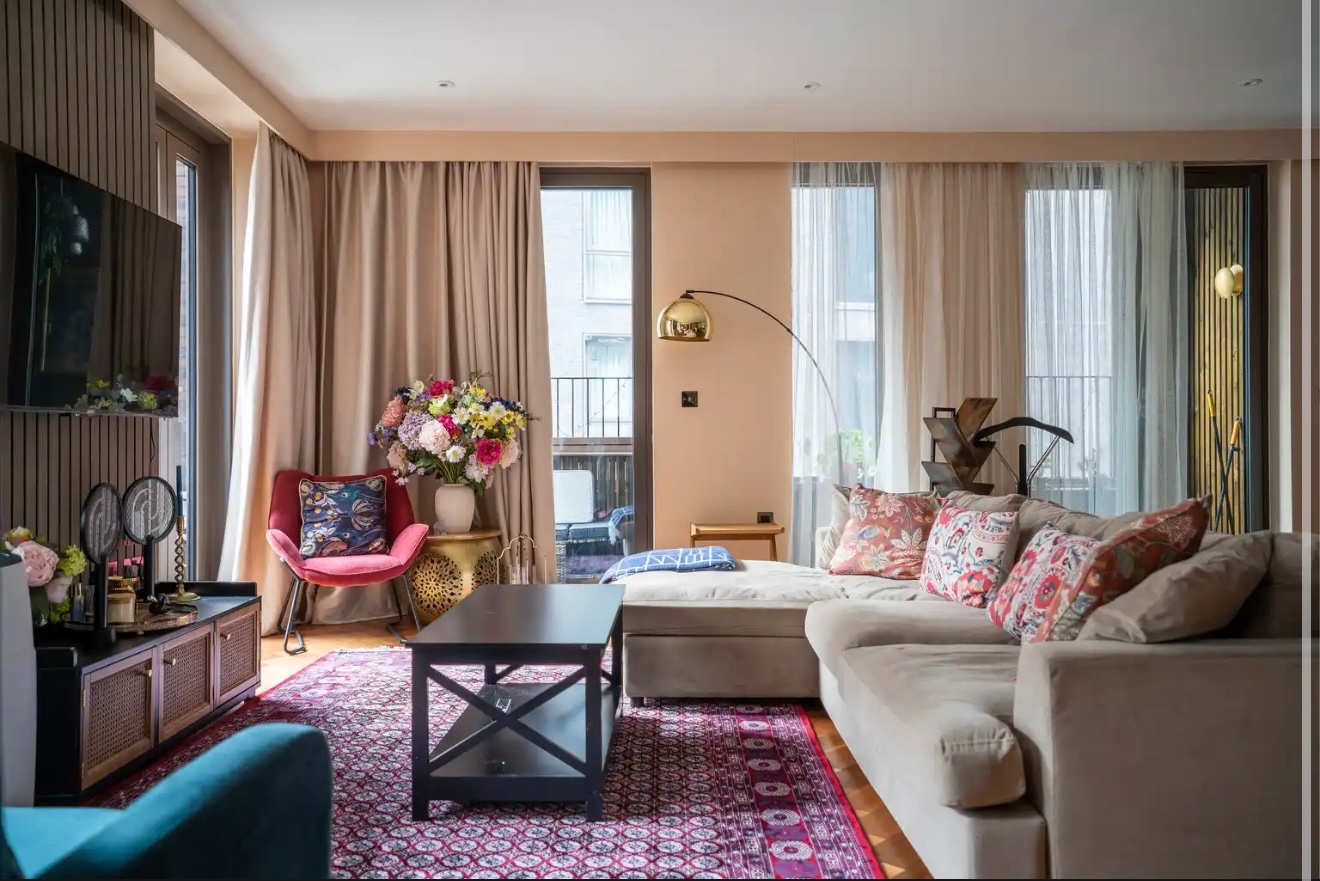 3 Bed Flat, New Union Square, SW11, N1 7GU