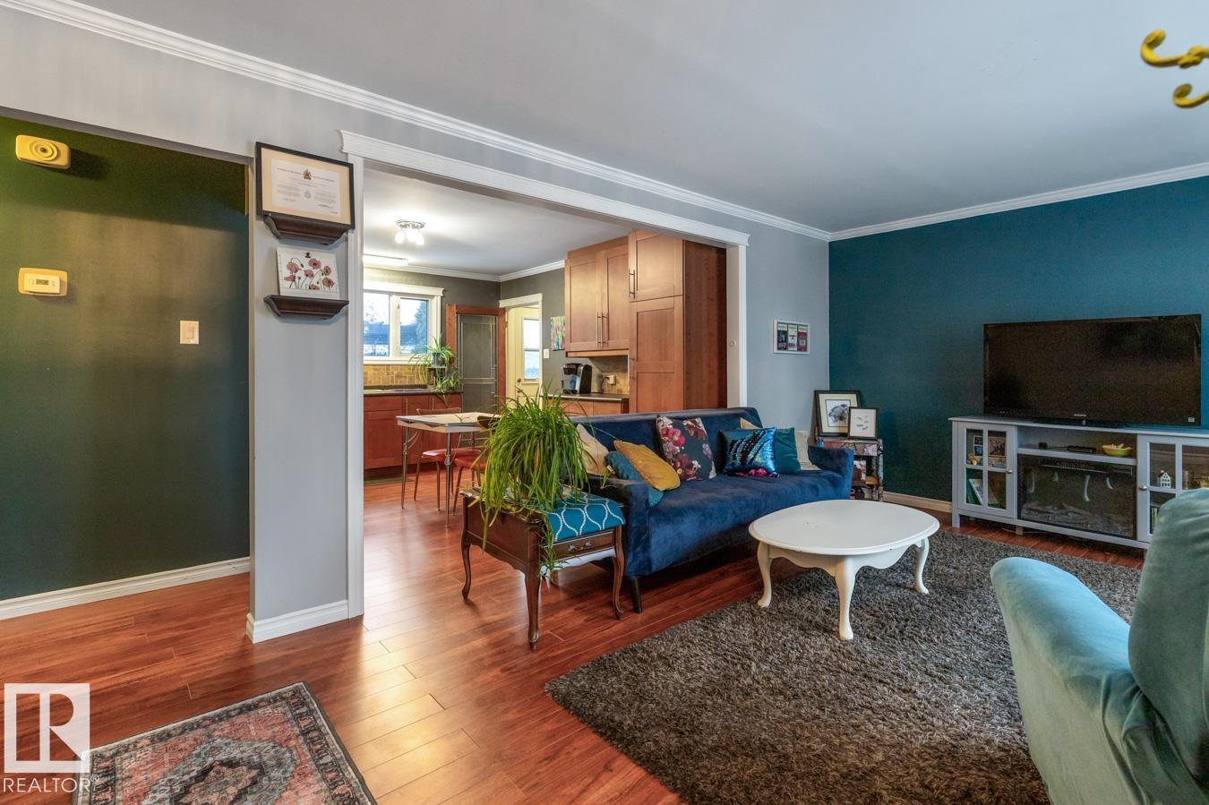 Additional image 6 of 10512 44 Street NW, Edmonton, AB, T6A1V9