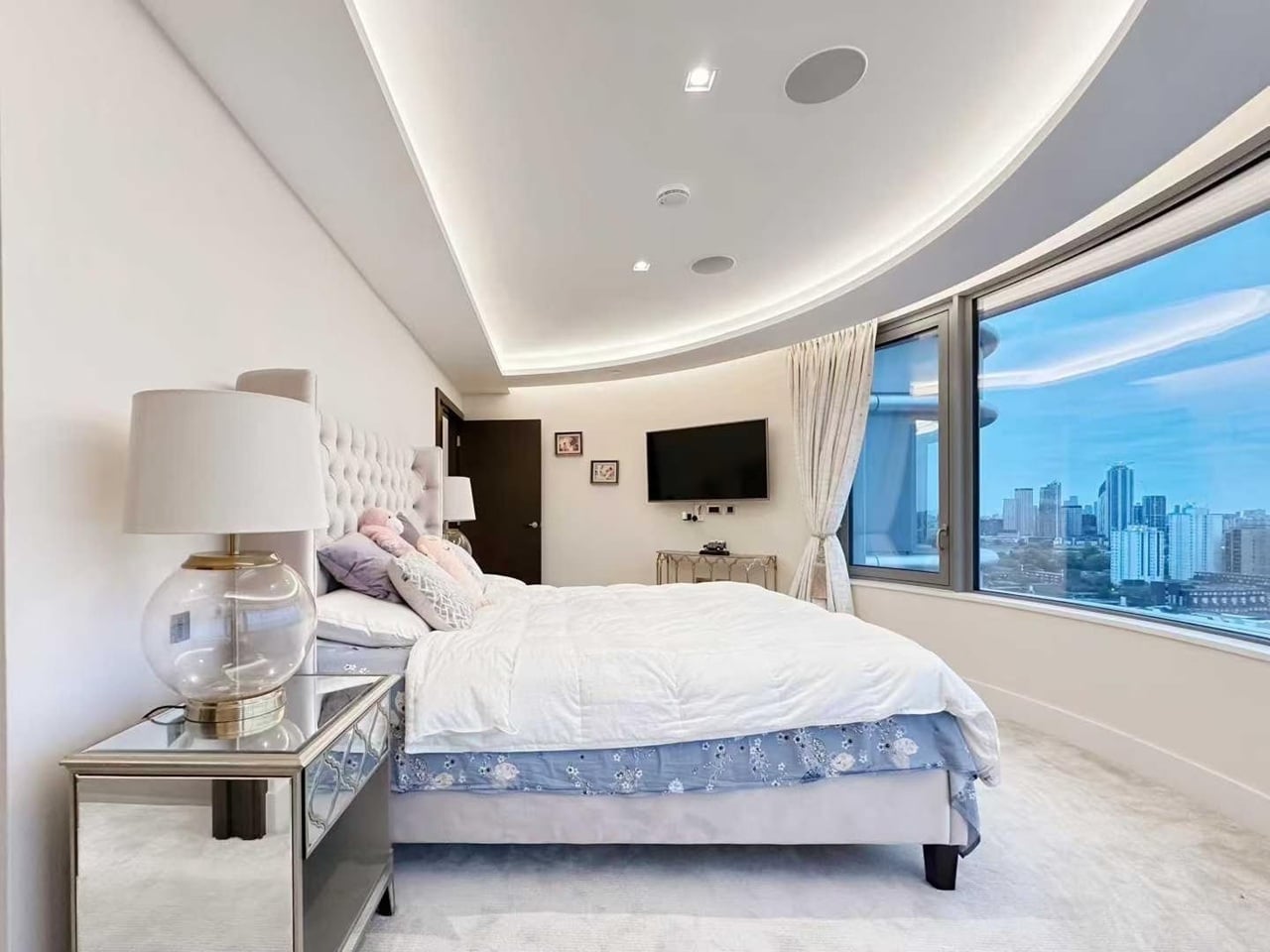 Additional image 9 of 3 Bed Flat, Carnation Way, SW8, SW8 5GZ