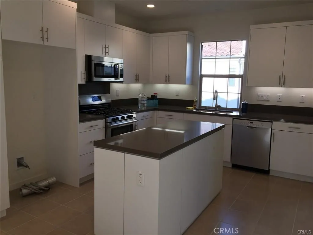 Additional image 26 of 164 Tubeflower, Irvine, CA 92618