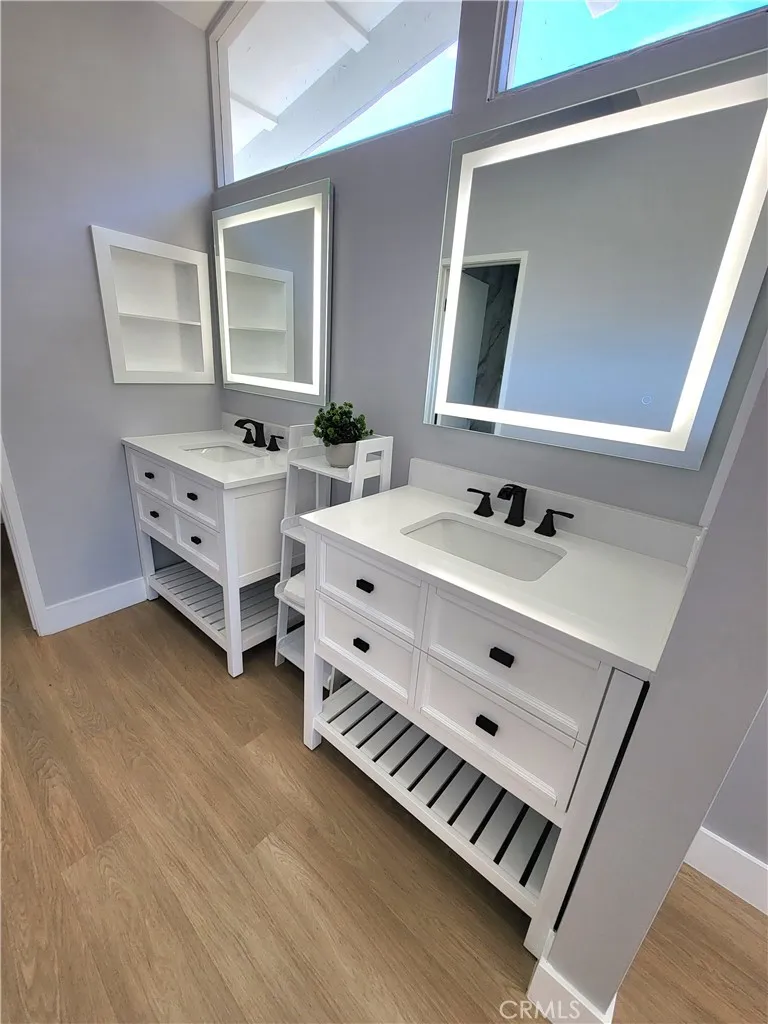 Additional image 38 of 17148 Escalon Dr, Encino, CA 91436