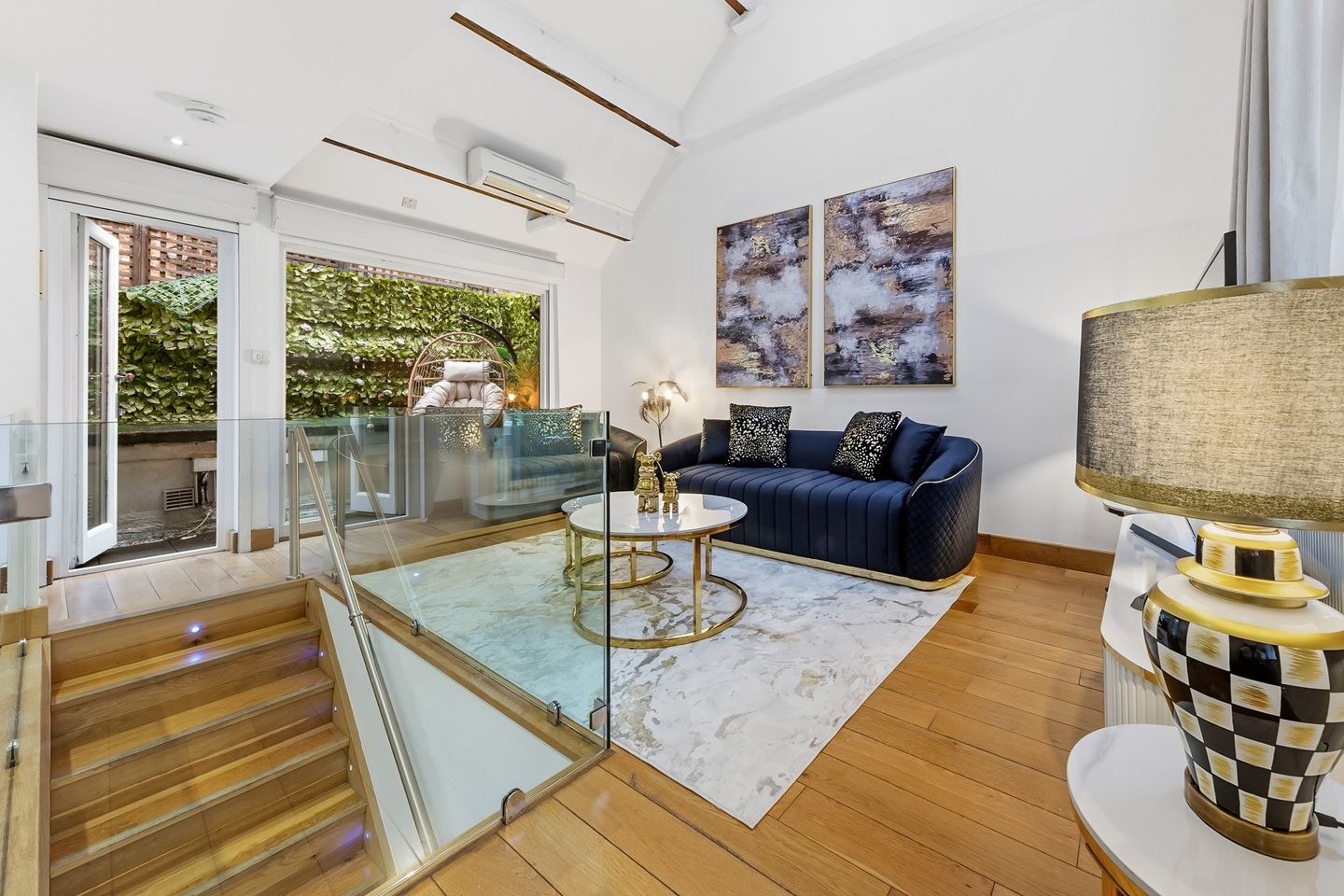 Additional image 36 of 2 Bed Flat, Ovington Mews, SW3, N1 7GU