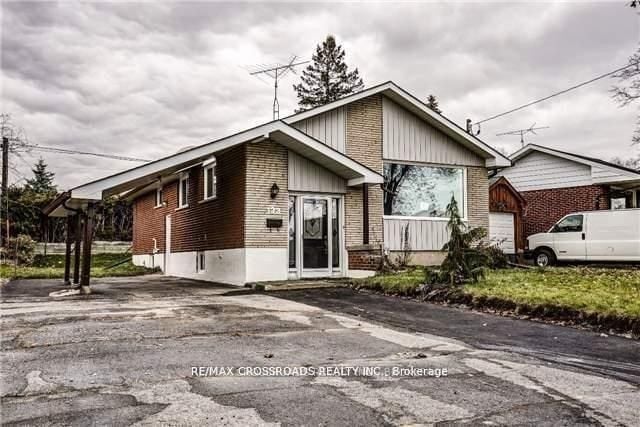 Main-133 Labrador Drive, Oshawa, ON, L1H 7E4