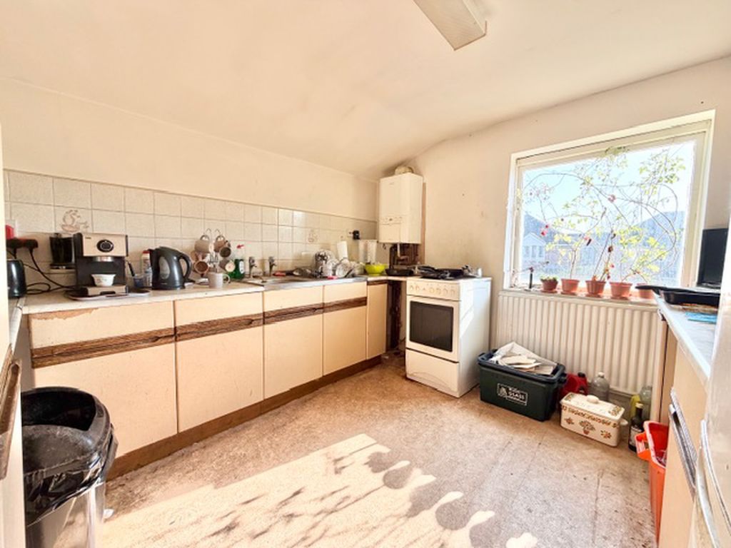 1 bed flat for saleMill Road, Cleethorpes DN35 photo 2