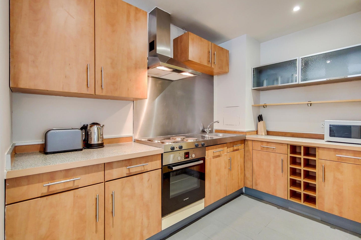 Additional image 6 of Room in a Shared Flat, City Road, EC1V, N1 7GU