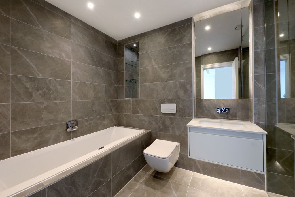 Additional image 15 of 4 bed flat for saleGlen Island, Taplow SL6