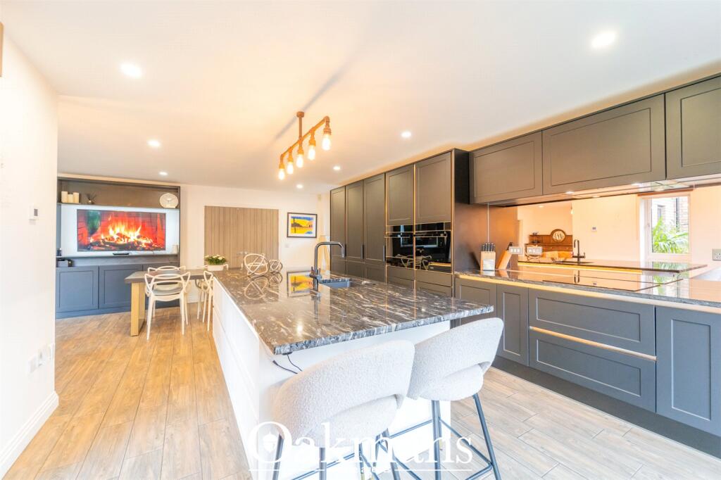 Additional image 8 of New House Farm Drive, Northfield, Birmingham, B31