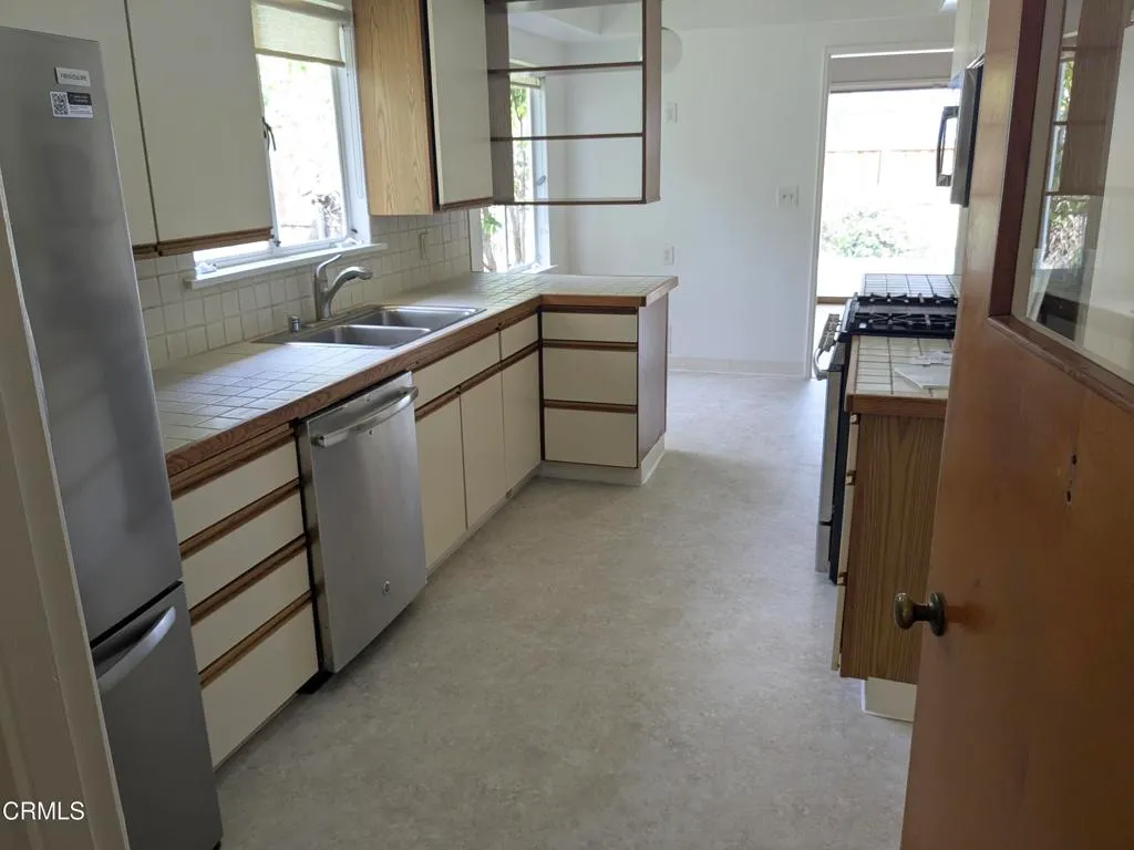 Additional image 31 of 1990 Fox Ridge Drive, Pasadena, CA