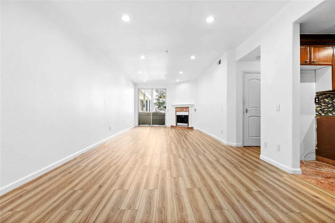 Additional image 47 of 16940 Chatsworth Unit 208, Granada Hills, CA 91344