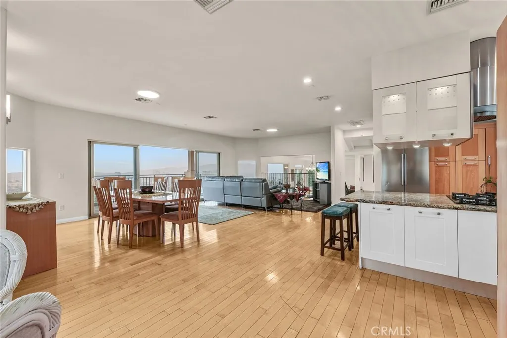 Additional image 24 of 876 Harrington Rd, Glendale, CA 91207