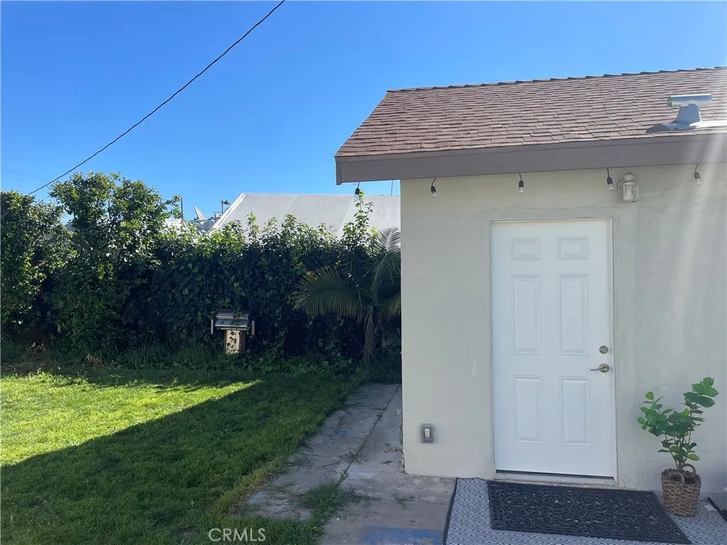 Additional image 16 of 538 111th Place, Los Angeles, CA 90044