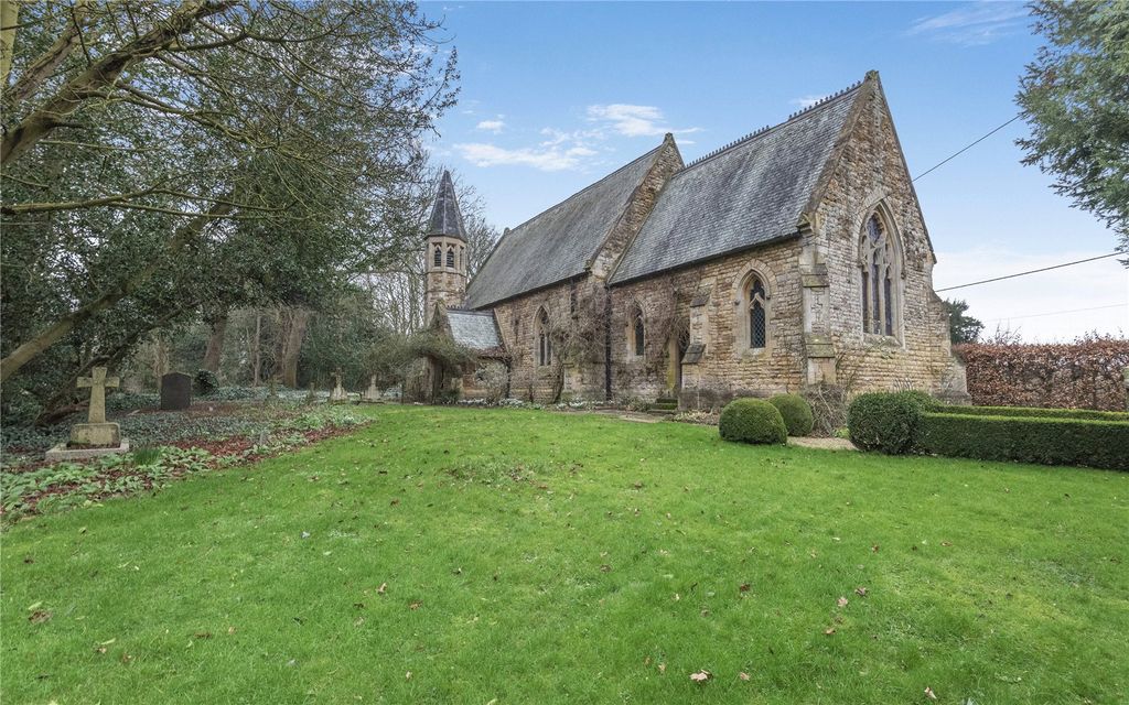 8 bed detached house for saleThe Old Rectory, Main Street, Broxholme, Lincoln LN1 photo 2