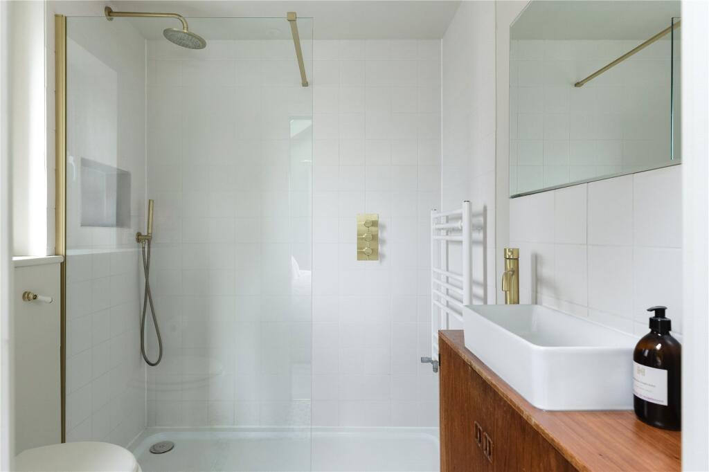 Additional image 24 of St James Road, Harpenden, Hertfordshire, AL5