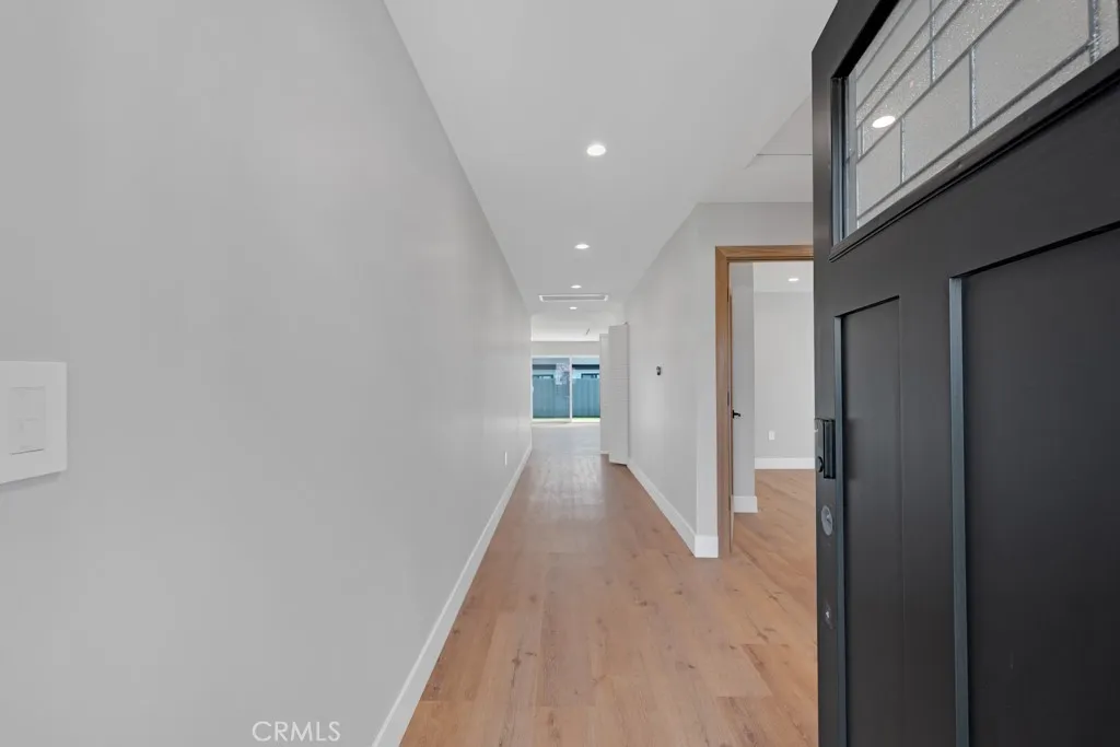 Additional image 33 of 18240 Hartland Street, Reseda, CA 91335