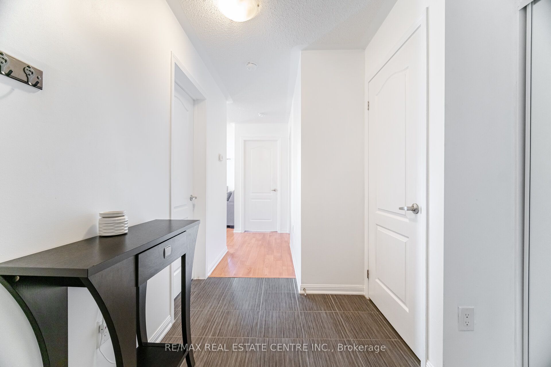 Additional image 6 of 203-1005 Nadalin Heights, Milton, ON, L9T 8R4