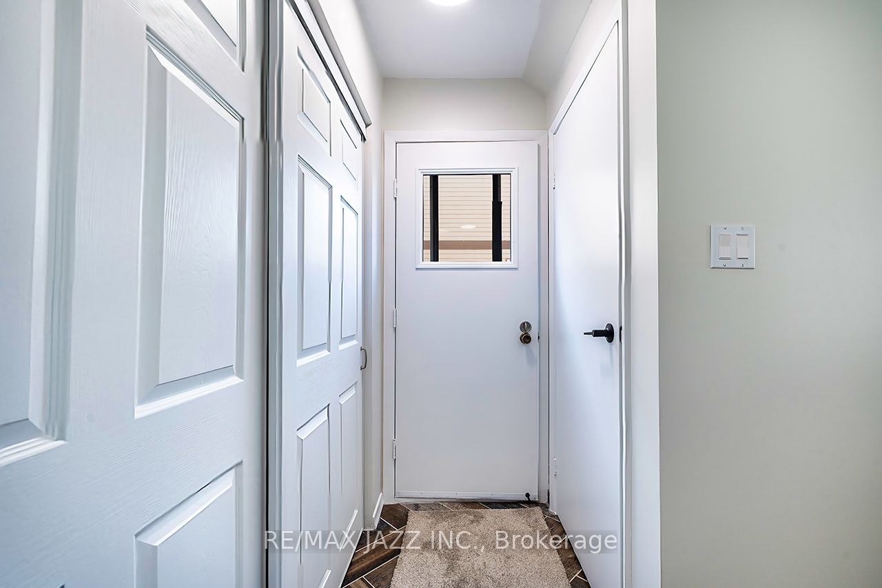 Additional image 6 of 865 Derry Court, Oshawa, ON, L1J 6X8