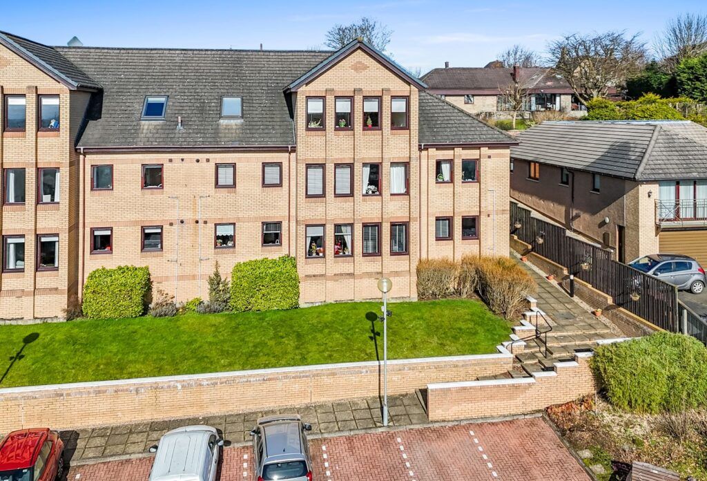 2 bed flat for saleBirchmount Court, Forrest Street, Airdrie ML6