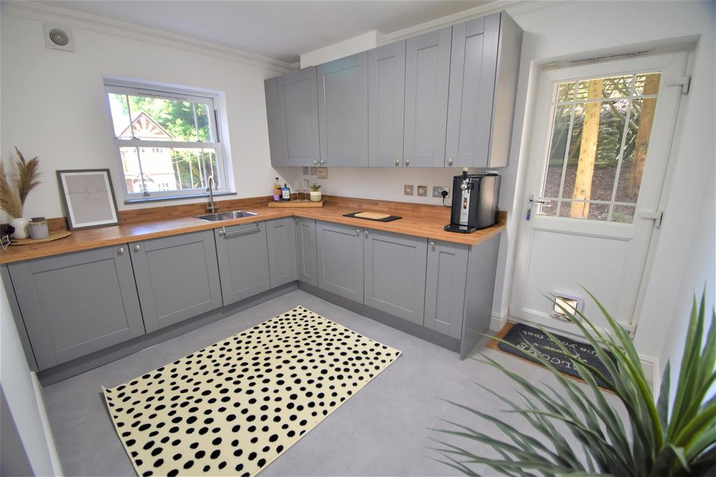 Additional image 12 of 7 bed detached house for saleThe Watch House, Nore Road, Portishead BS20