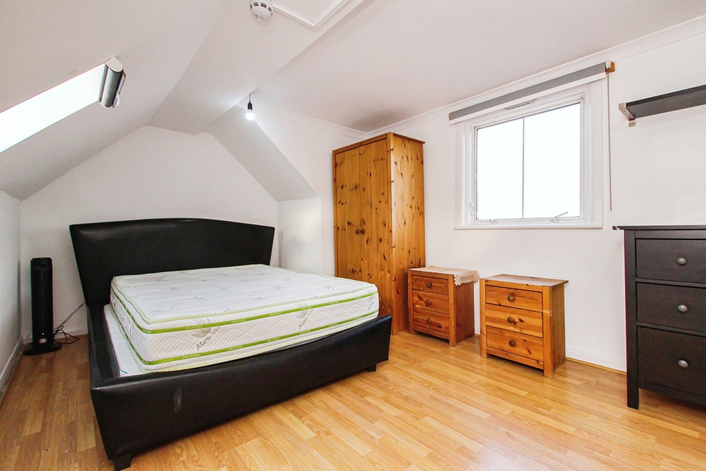 Additional image 8 of 1 Bed Flat, Brick Lane, E1, N1 7GU