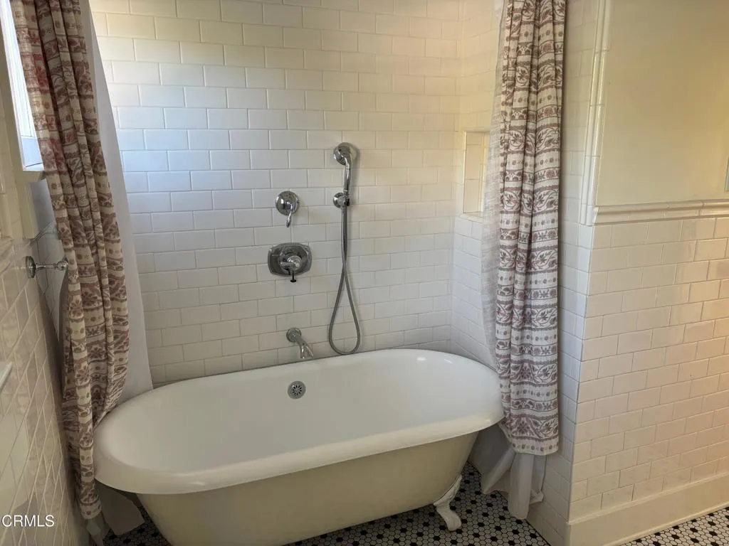 Additional image 13 of 3128 Mills Avenue, Glendale, CA 91214