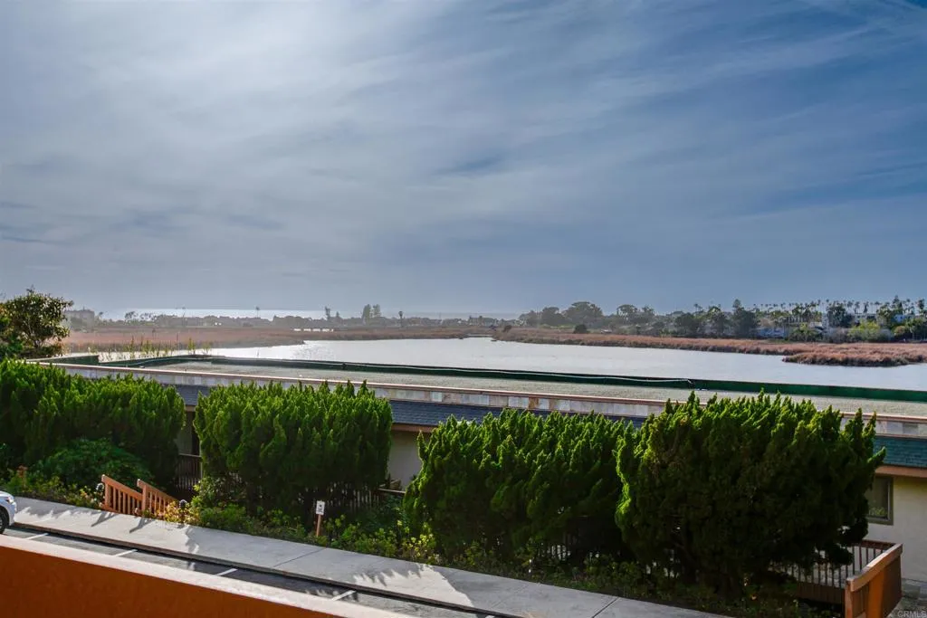 Additional image 13 of 2475 Jefferson St Unit 103, Carlsbad, CA 92008