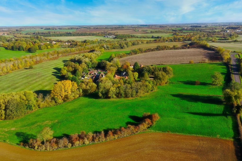 Land for saleWoodford, Kettering, Northamptonshire NN14