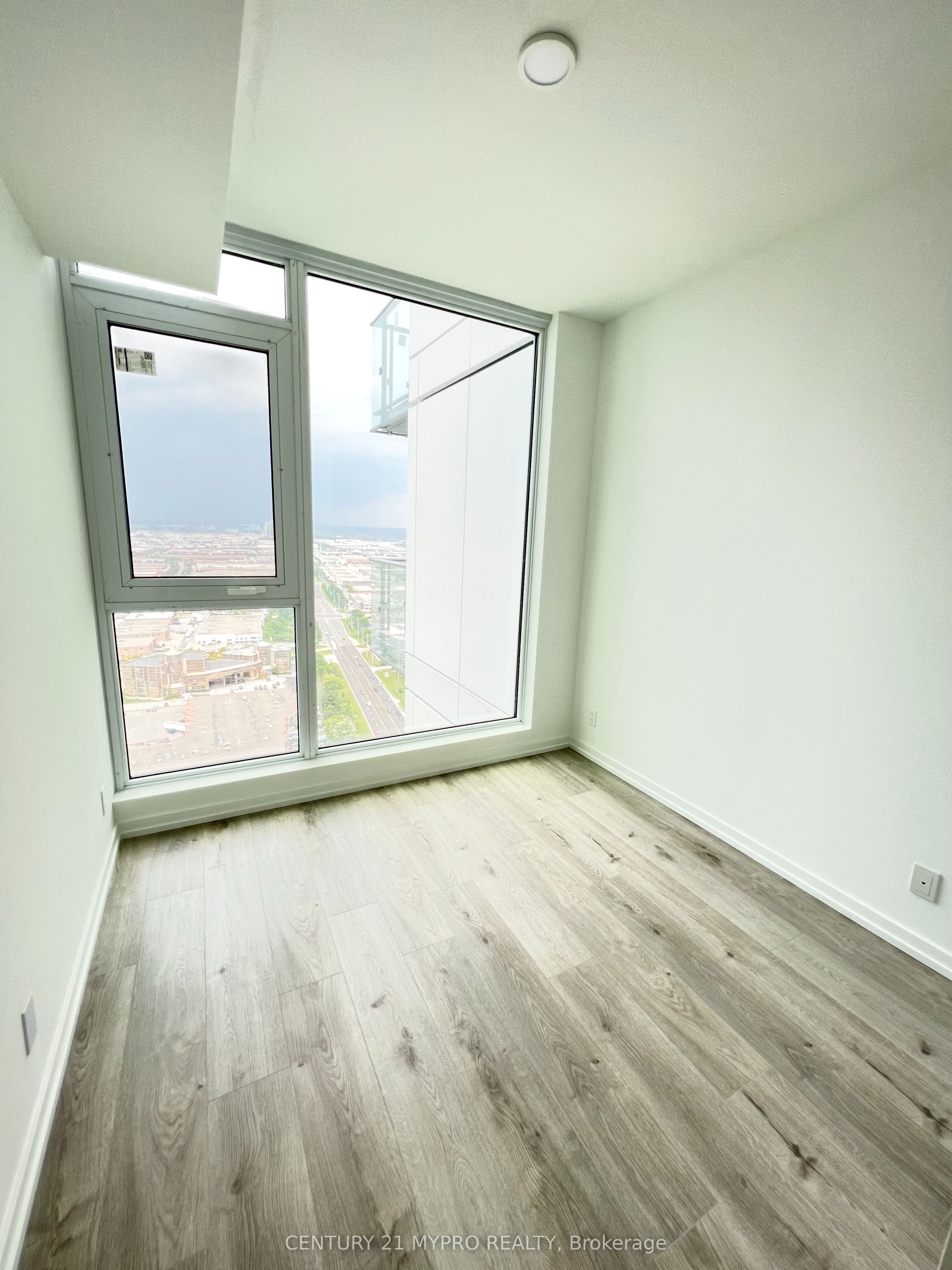 Additional image 6 of 3706-7890 Jane Street, Vaughan, ON, L4K 0K9